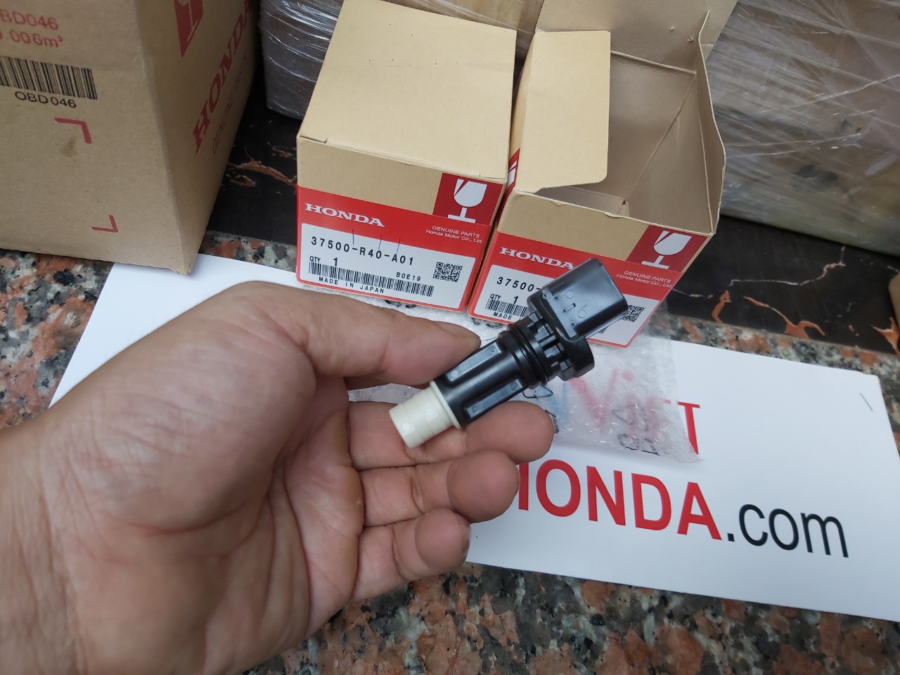 Cảm biến vị trí trục cam xe honda CRV